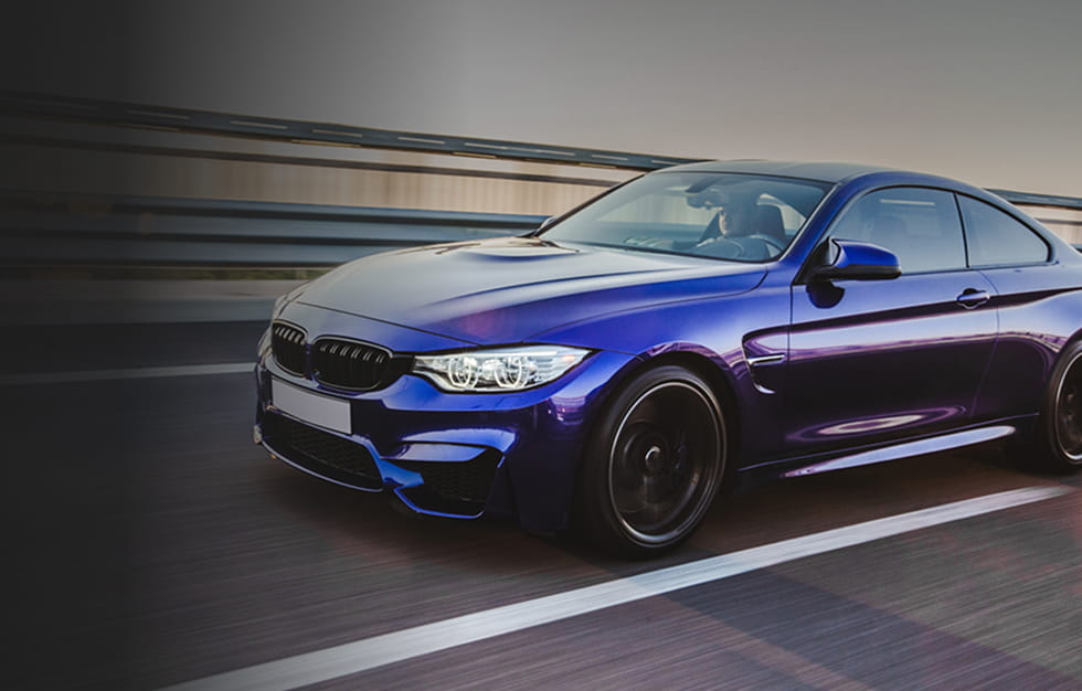 Blauer Bmw In Fahrt