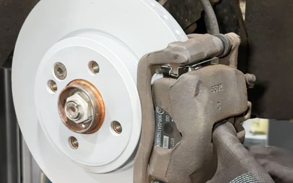 Fahrzeug Bremssystem Mit Bremsscheibe Und Bremsbelägen